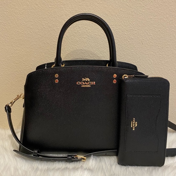Coach purse and wallet set